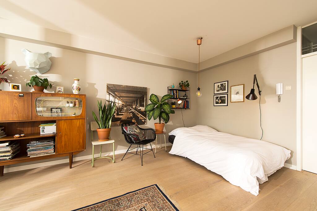 Second bed