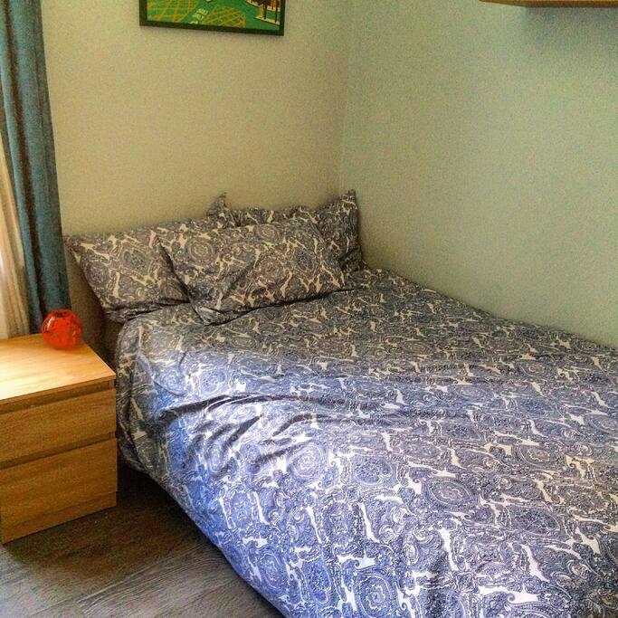 Queen bedroom
