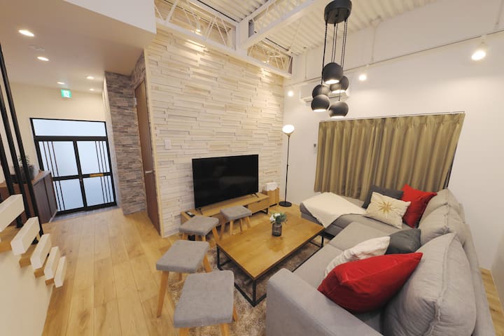 Walk to Skytree! 3 min Oshiage｜Airport Direct