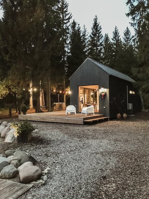 Приватна шумска куќа со сауна и џакузи
