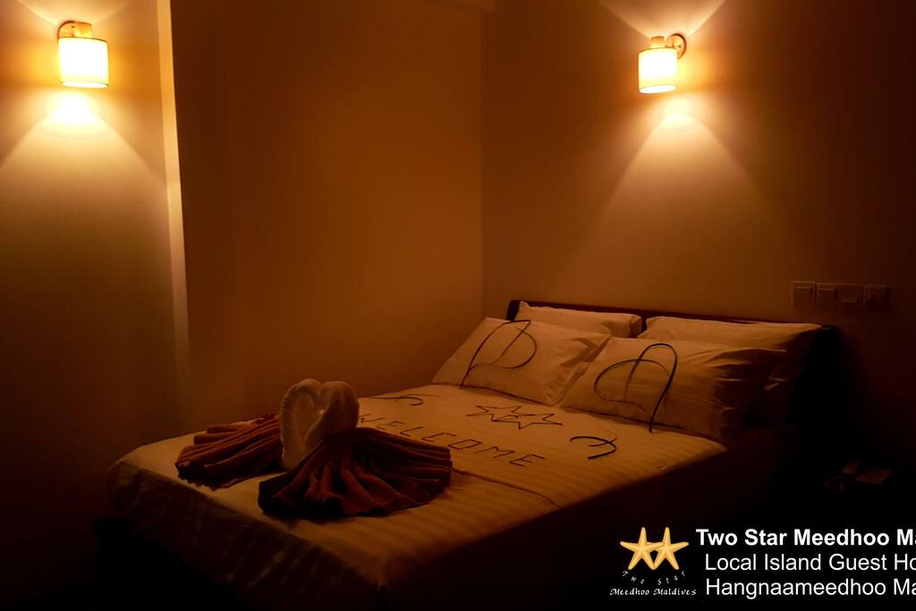 Bedroom evening turndown