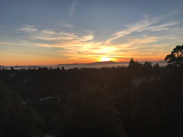 Balcony View of the Bay – 2 bed 2 bath