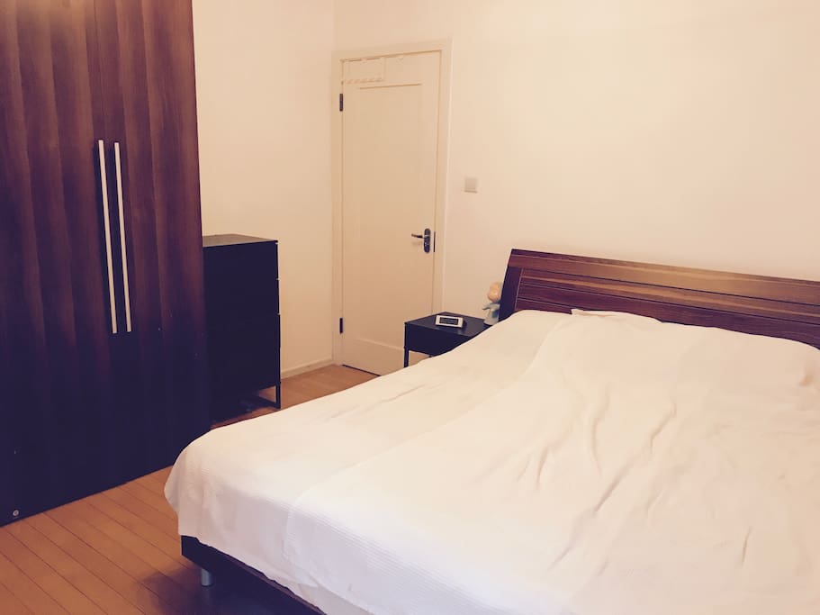 Spacious Bedroom with air-condition and big window