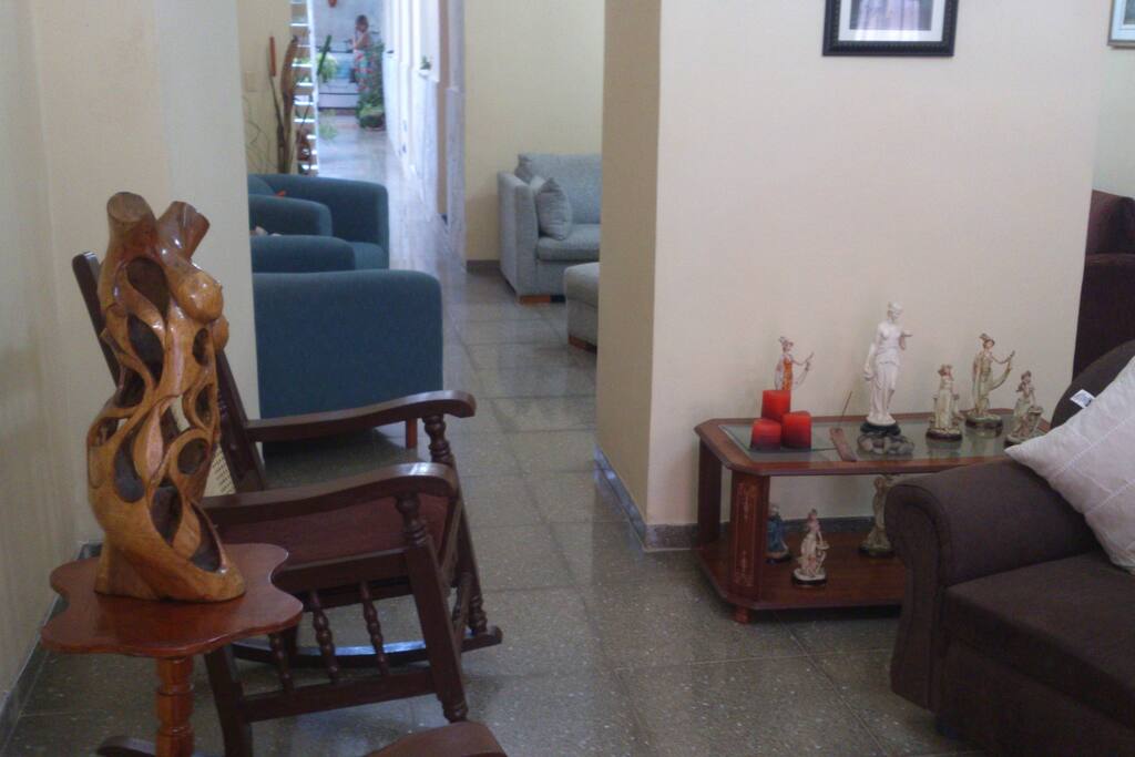 Primera sala / First living room