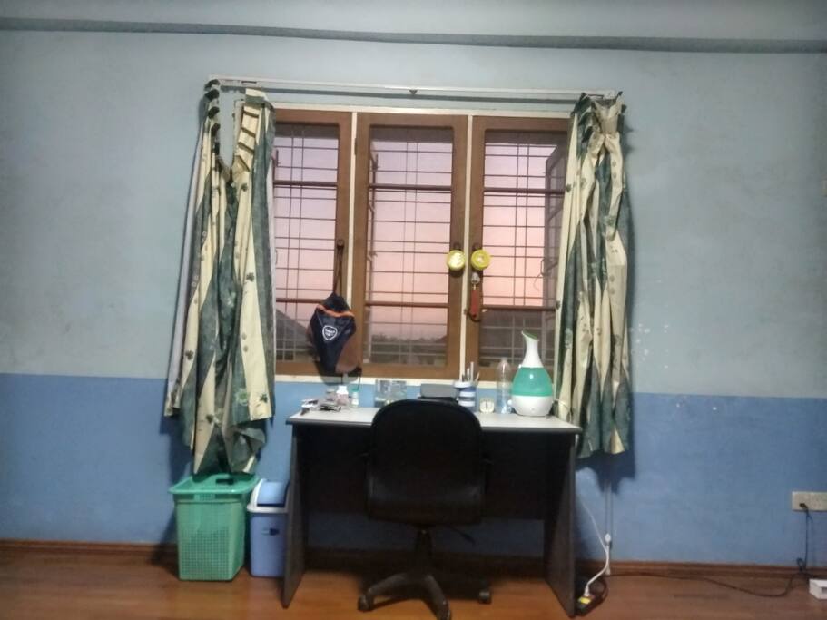 Dinning table