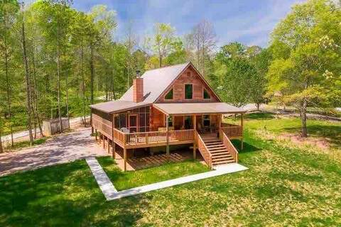 Cabin with dock, screen-in porch, Great getaway