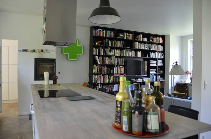 Great atmosphere and lush garden in Copenhagen gallery image 3