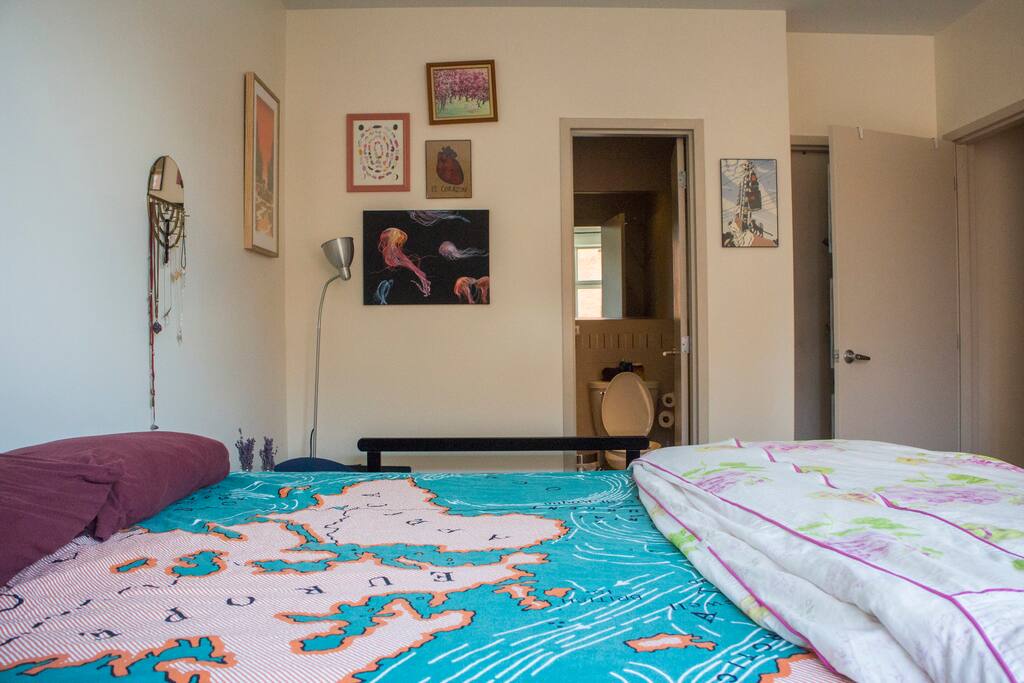 Room connected to private bathroom