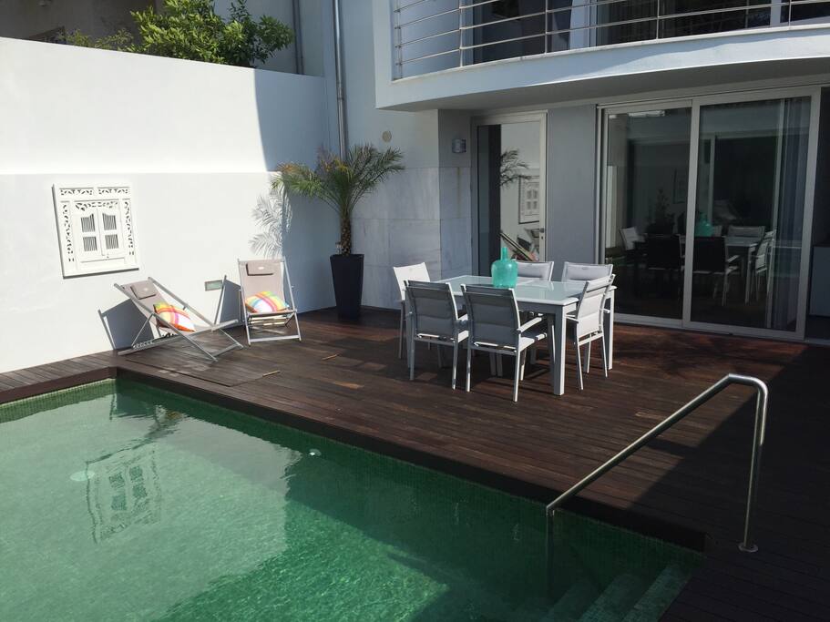 The pool and outdoor space