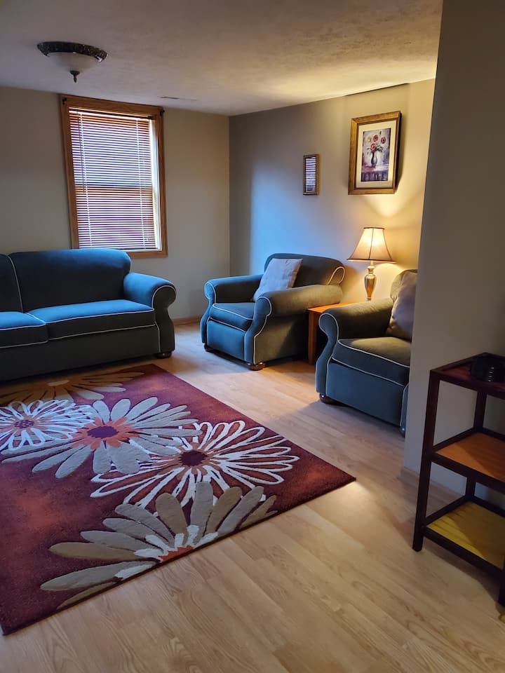 Lovely 2 Bedroom At The “Snow Cave” - Marquette, MI