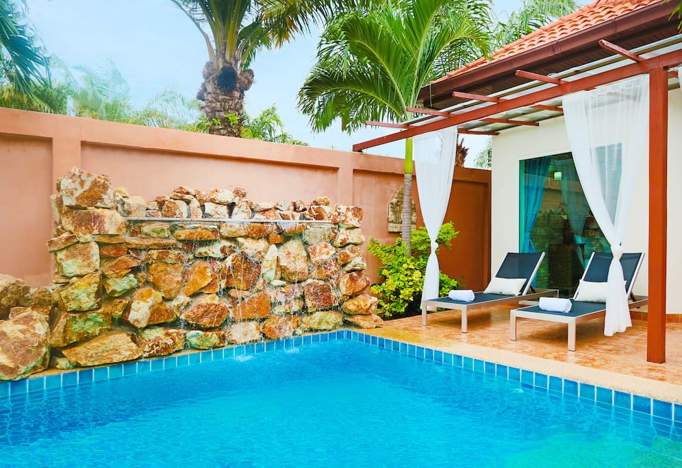 Private pool