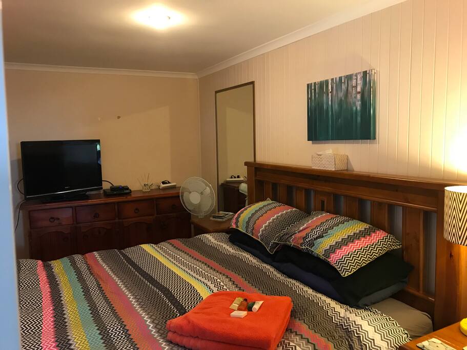 Guests downstairs bedroom. Guests TV has Fetch, Stan & Netflix.
