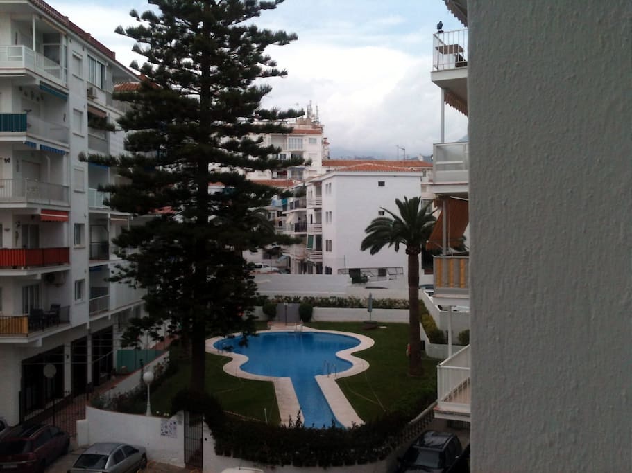 Piscina y jardin/Swimming pool and garden