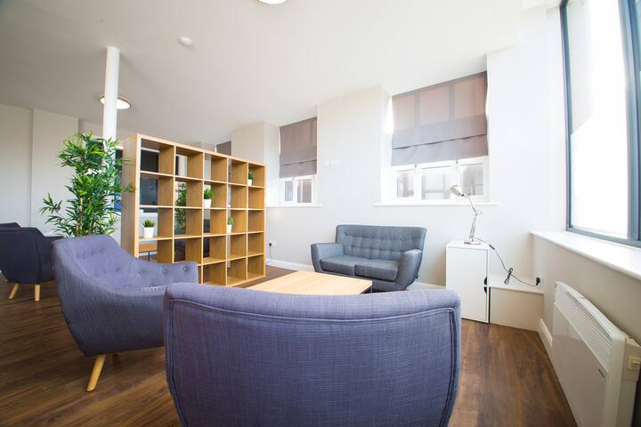 Fox Street Twin Studio