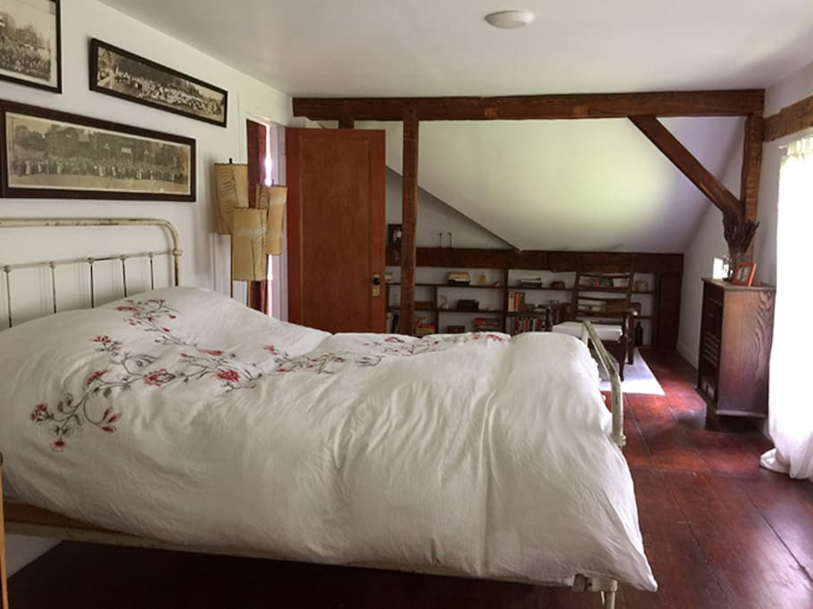 The "pine" room. And our organic 100% natural wool mattress.