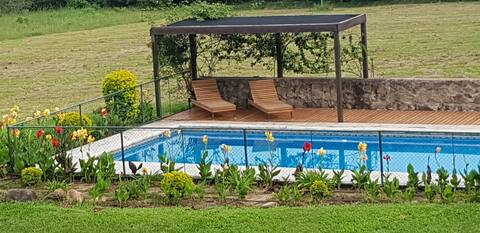 Stay for 12 to 18 guests. Pool and games