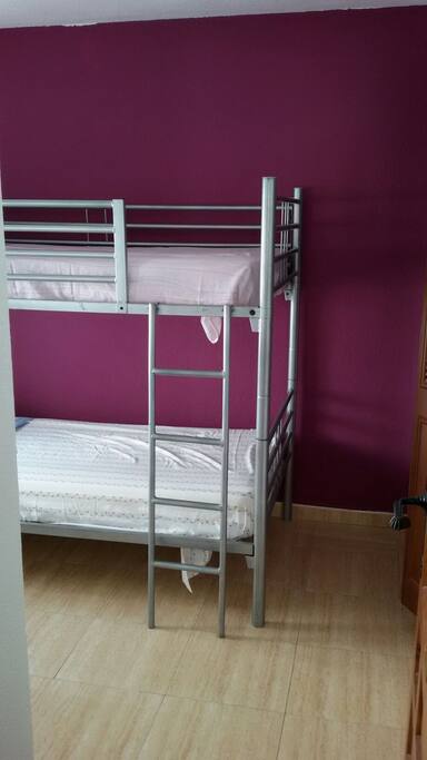 HABITACIÓN 2 CON ARMARIO EMPOTRADO