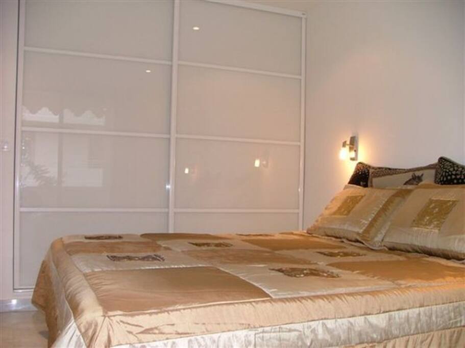 Bedroom with super king bed