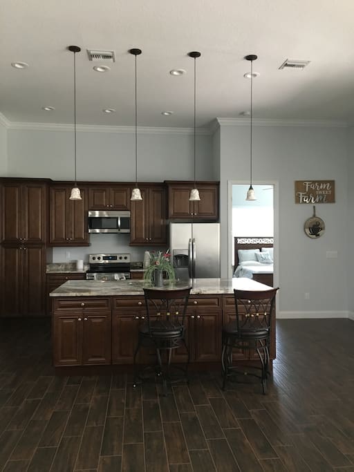 Full kitchen