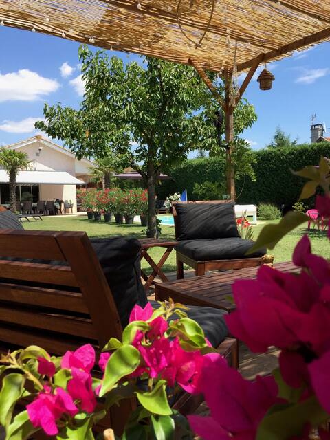 B&B Les Tignoliers 15 minutes from Lyon-St Exupéry Airport