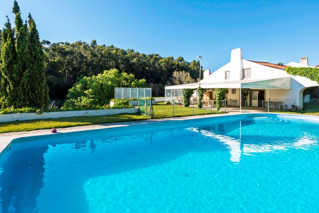 Swimming pool for the guests only