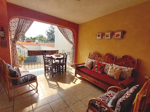 Top Airbnb: ☆☆☆☆☆Town center, secure parking, quiet, terrace in Tequisquiapan