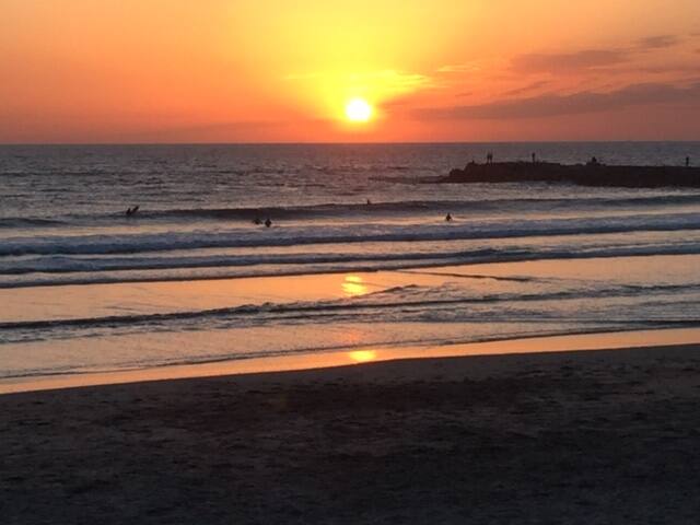_Quarto na Costa da Caparica, Nice Room Near Beach