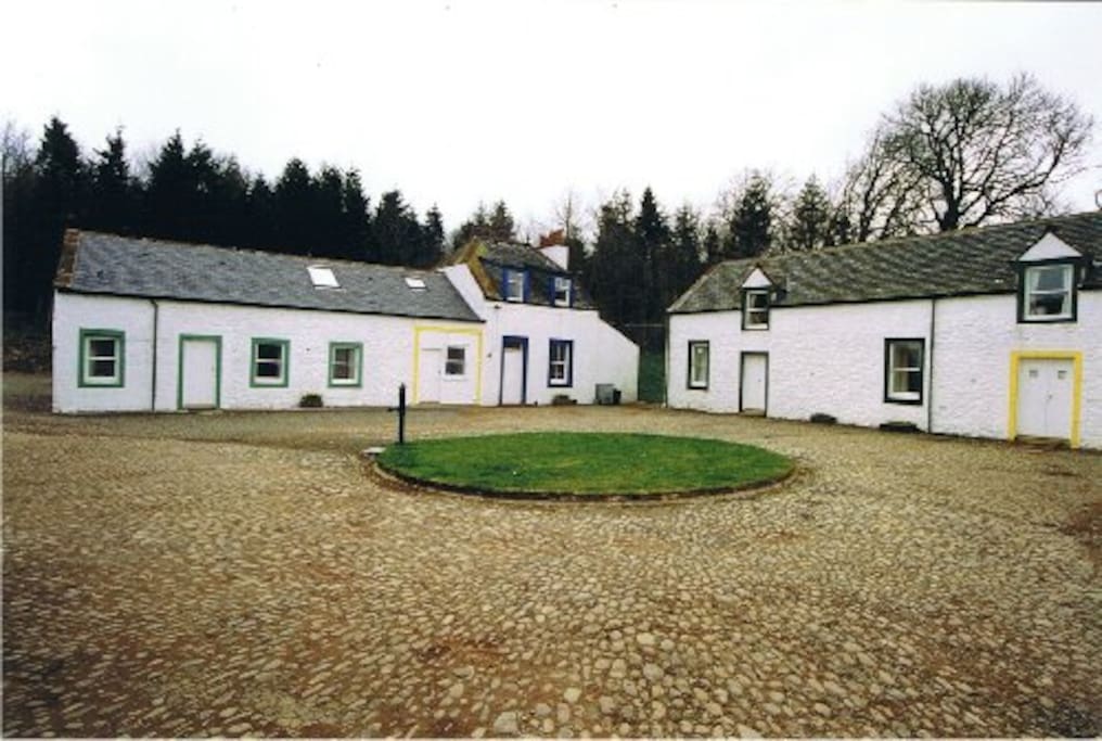 The Courtyard of Cottages