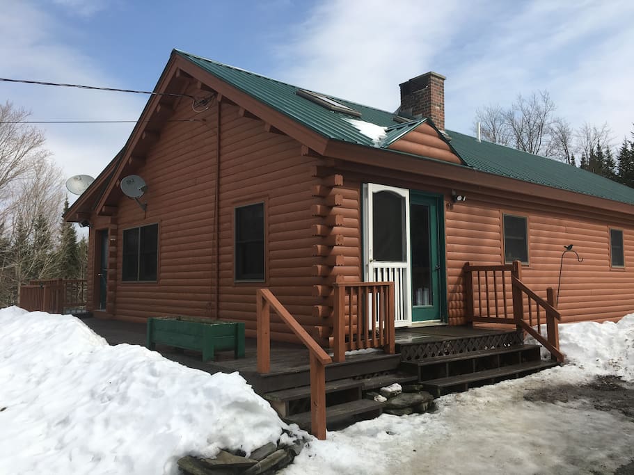 Front Entrance to Log Ranch Home