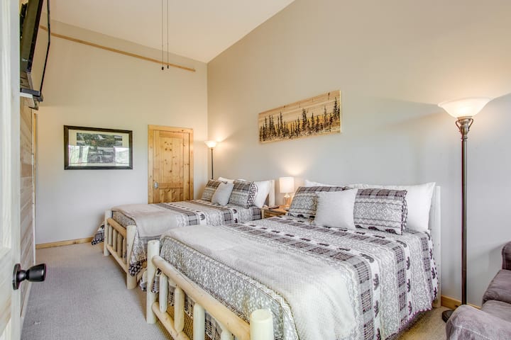 Downstairs bedroom #2