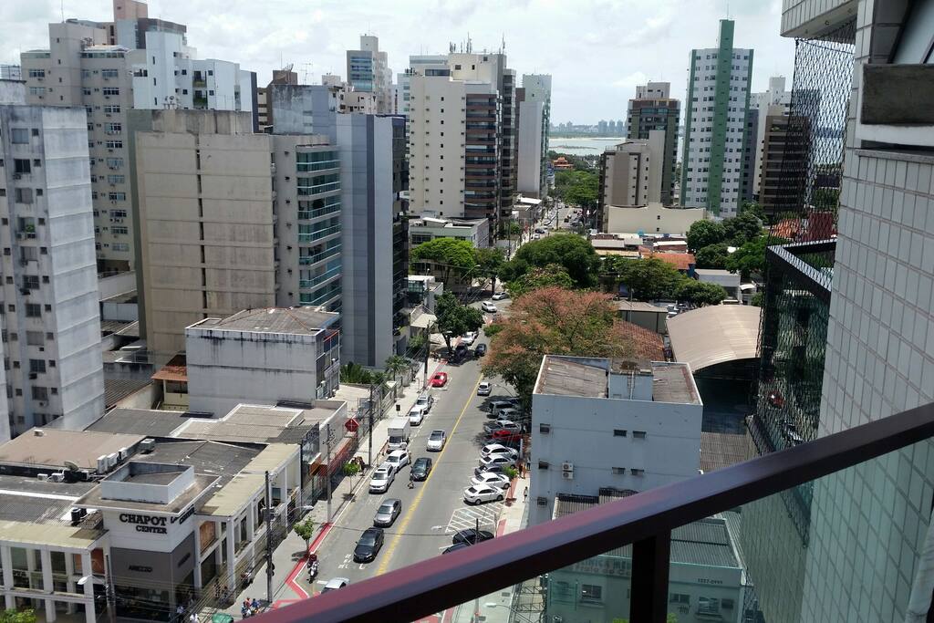 Varanda com uma vista muito bonita do alto do 12°andar