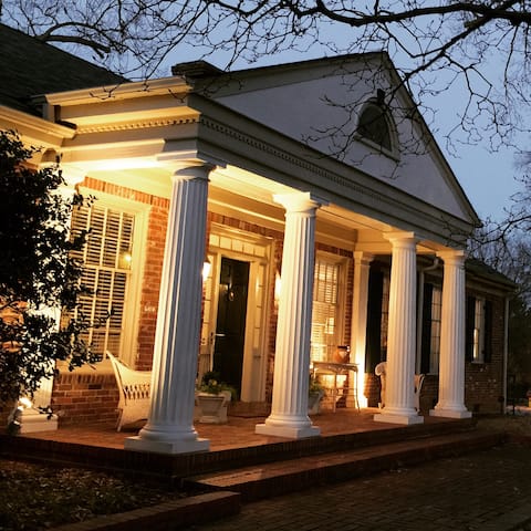 Top performing Airbnb: The Magnolia House on Overton Park Luxury Rental in Evergreen
