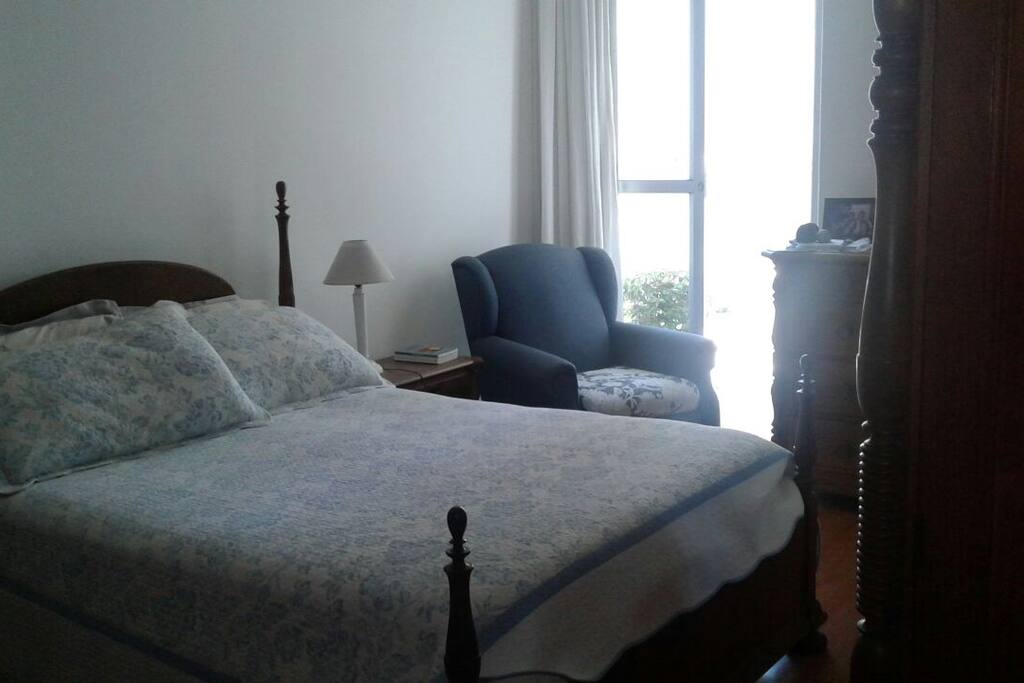 Suite principal com varanda