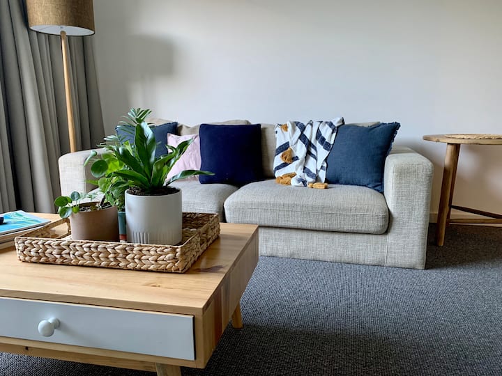 Stylish Apartment 450m From Stunning Mills Beach - Mornington