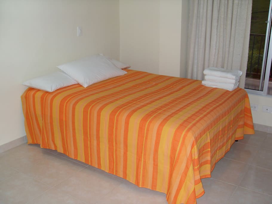 queen size bed