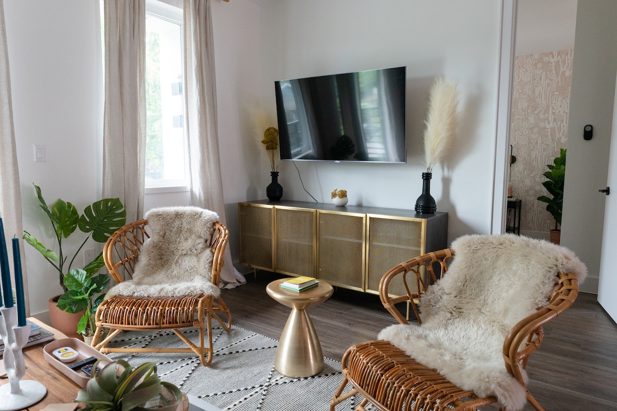 Celebrity Designer Condo in East Austin