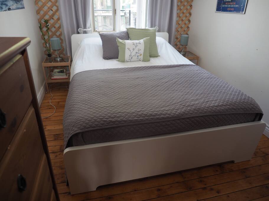 Lit grandeur Queen | Queen size bed