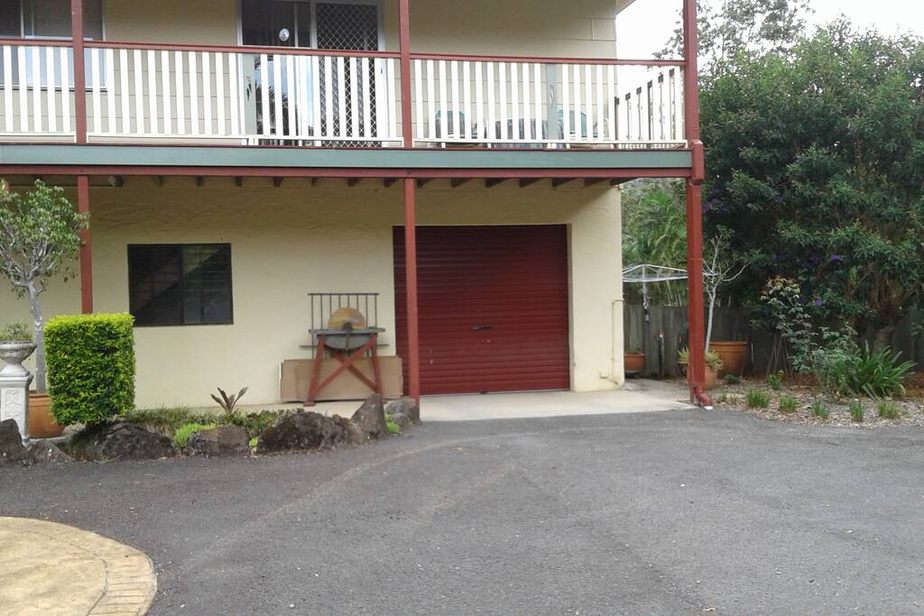 Front/ garage