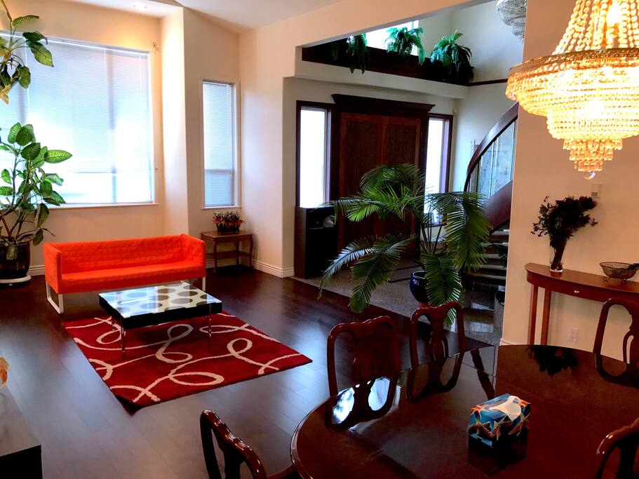 Formal Dining/Living room