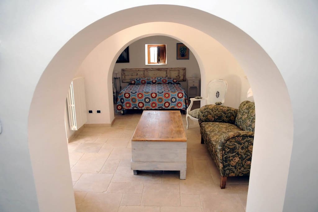 TRULLO, soggiorno e camera da letto