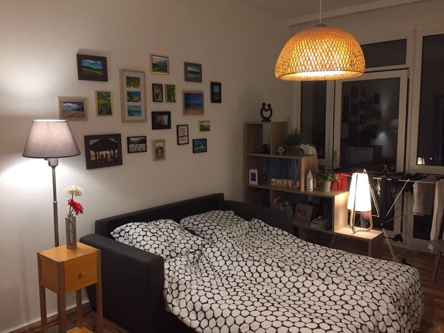 A double confortable bed: approved by our friends