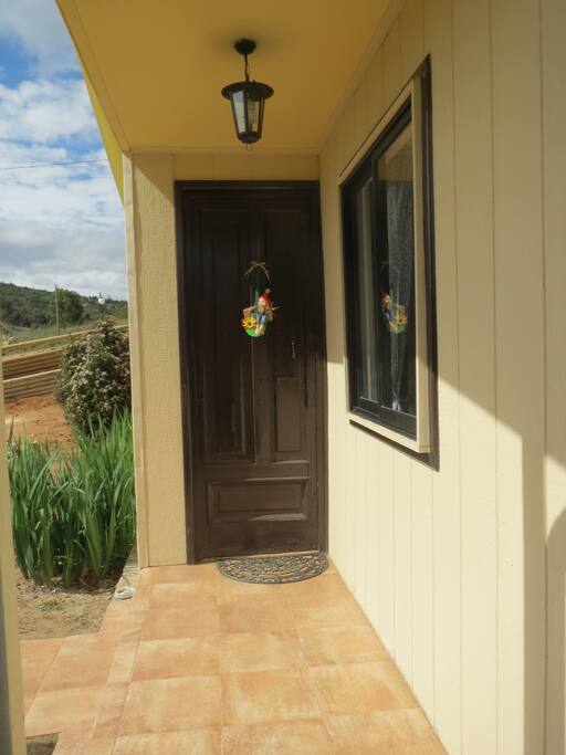 Entrée avec petite terrasse