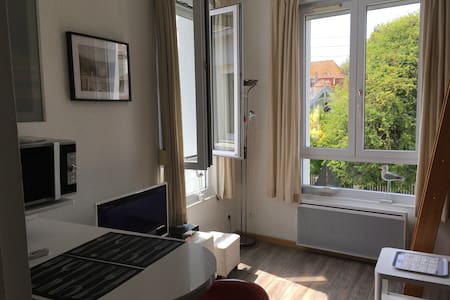 Studio cosy hyper centre, plage + Wi-Fi