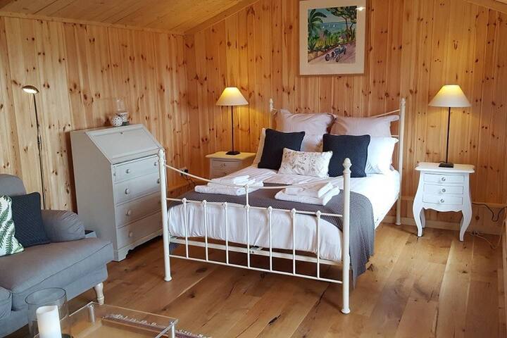 The Cabin at Ventnor Botanic Garden