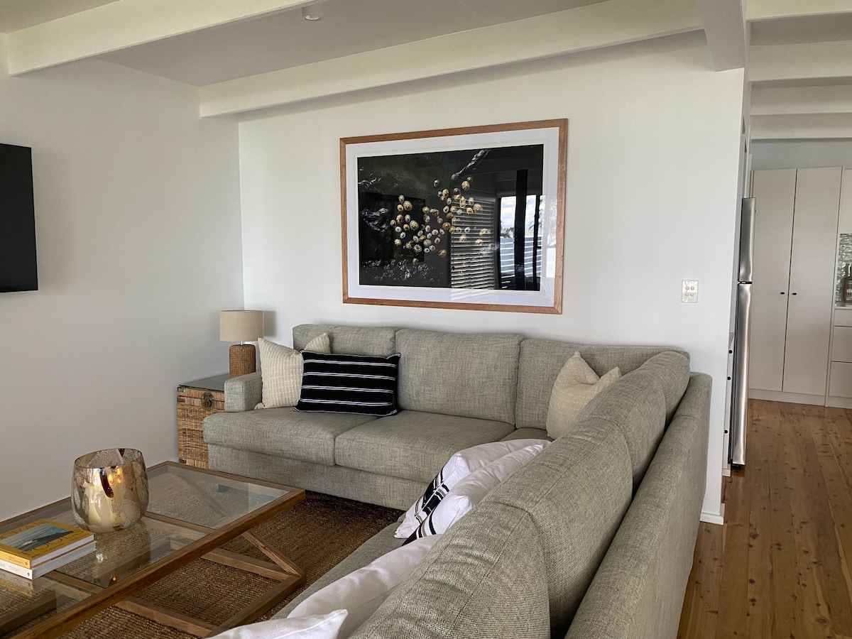 Top Airbnb: The Boat House -4pm checkout on Sundays! in Sanctuary Point