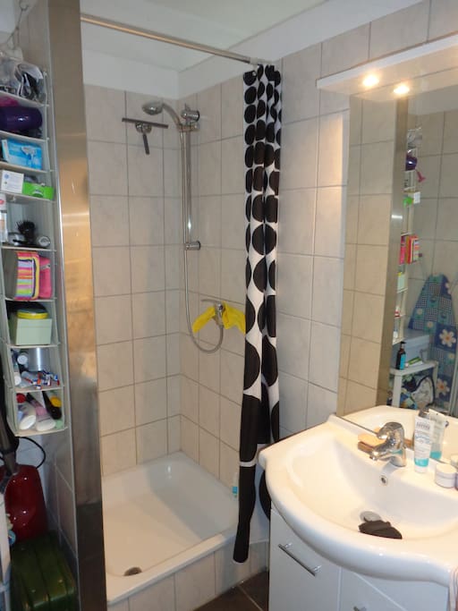 Washing Room (shared), WC outside!