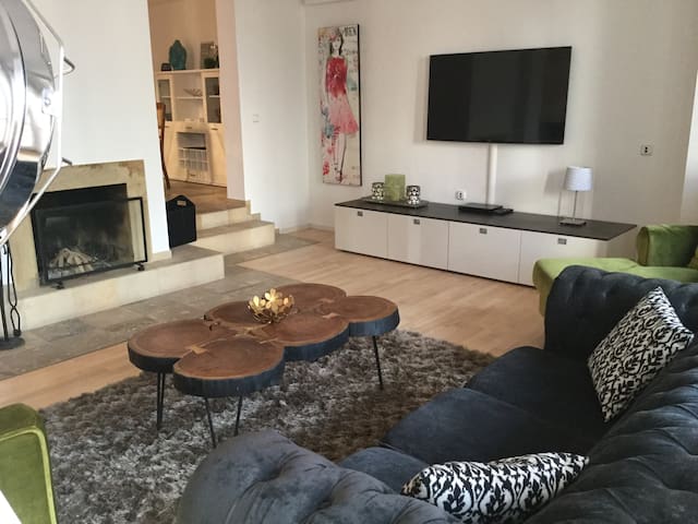 Stadtjuwel Ferienwohnung In Coburgs Altstadt Official Apartment In Coburg Germany 2 Bedroom 1 Bathroom