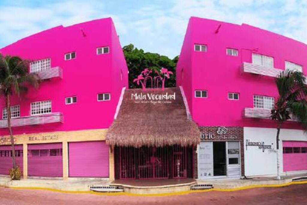 Beer Lodge!! 1Bedroom Appt-2 blocks Playa Mamitas - 플라야 델 카르멘의 부티크 호텔에서 살아보기, Quintana Roo, 멕시코