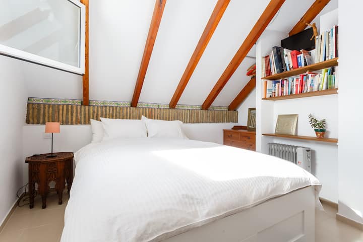 ห้องนอนที่สองพร้อมวิวโมร็อกโก