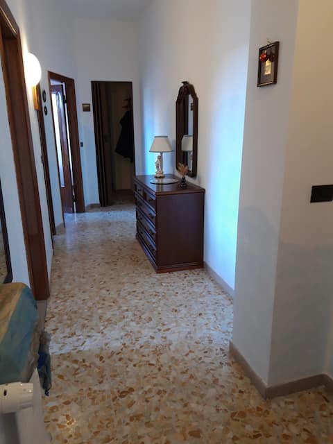 Casa Giovanna. Central apartment and on the sea
